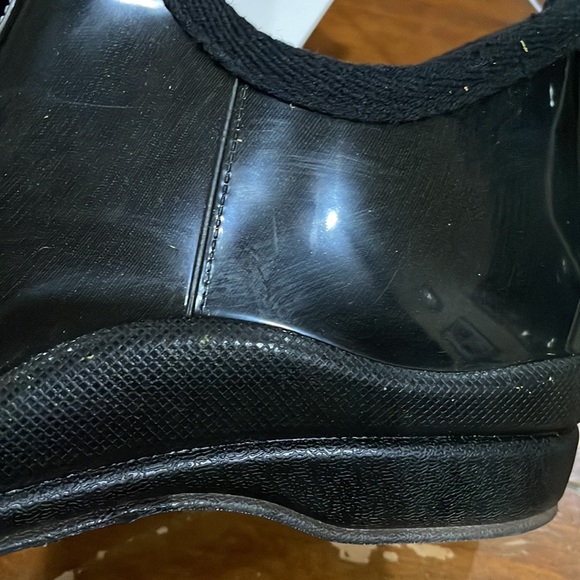 Capelli of New York black rubber ankle boots (sz 8) - Picture 13 of 15